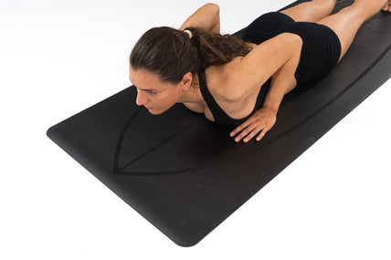 Surfing mat, the yoga mat for Surfers